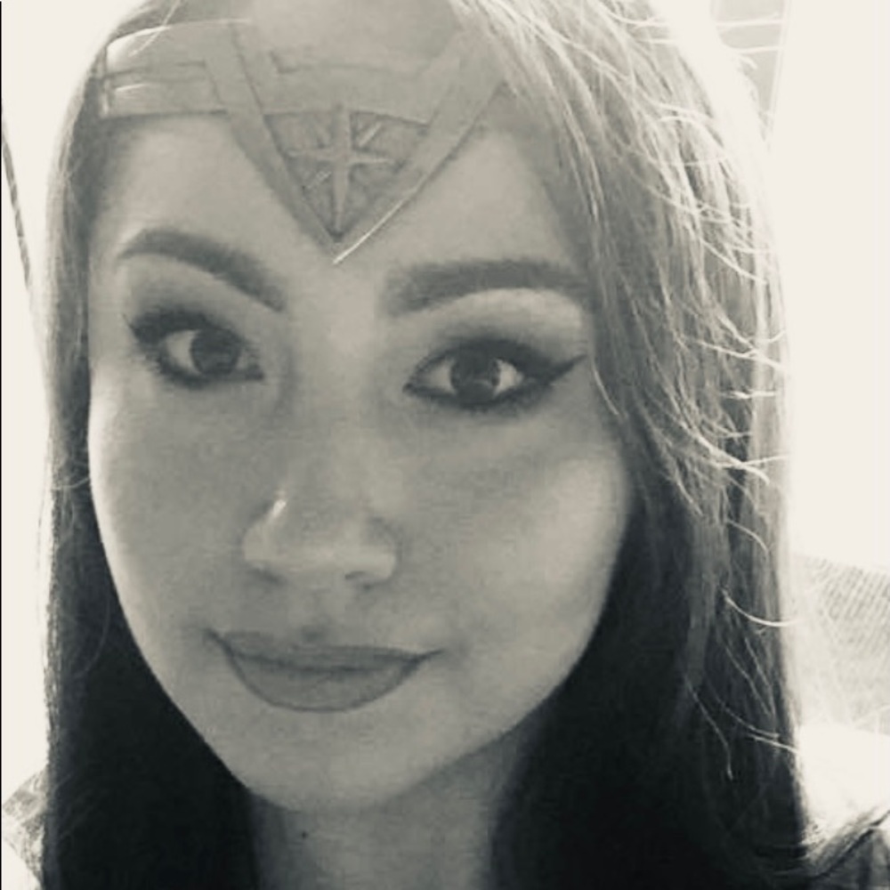 Meet your Posher, Jasmine